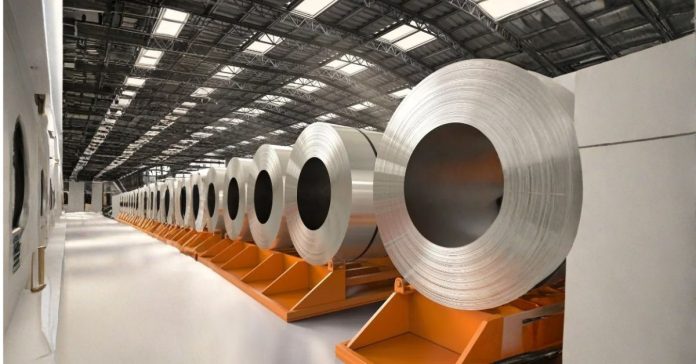 Top 7 Applications of 4mm Aluminium Composite Panel with 05 mm Aluminium Coil Thickness in Modern Architecture